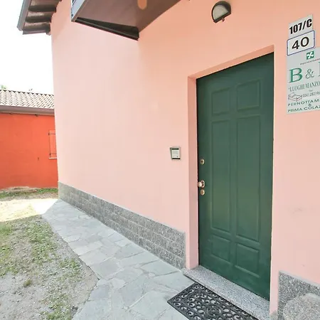 Localita Manzoniane Bed & Breakfast 3*